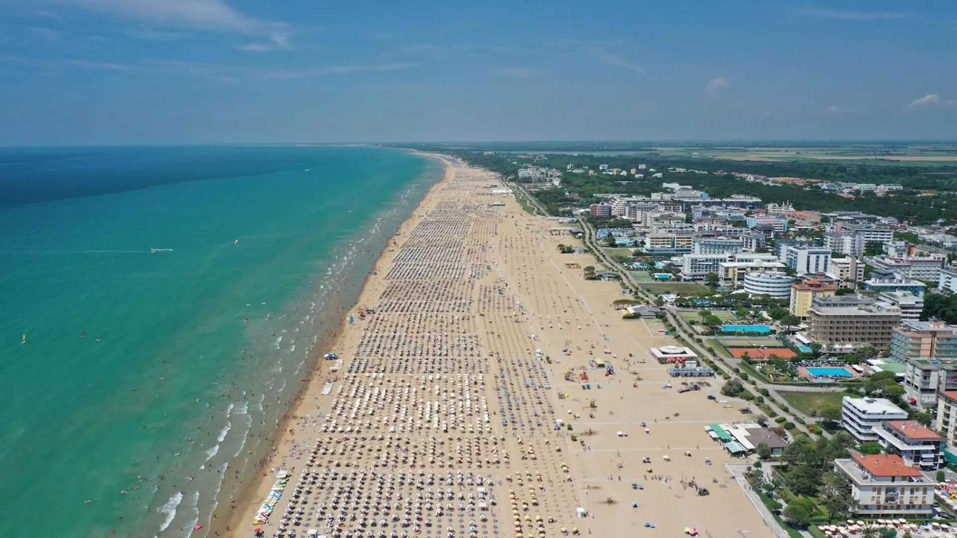 Apartment With Shared Pool For 5 Guests Bibione